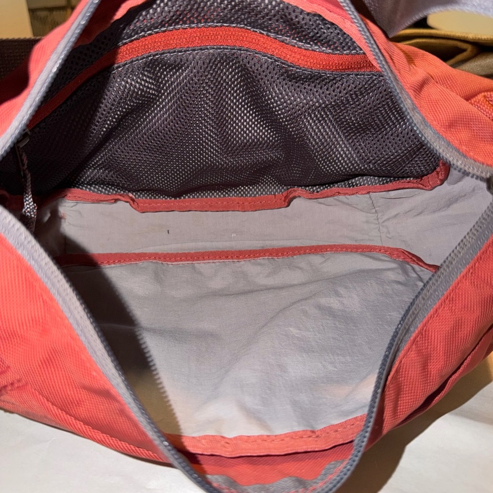 Overland Equipment Red Crossbody Bag - Picture 3 of 4